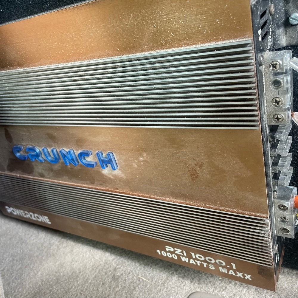 Crunch 1000.2 car audio amp